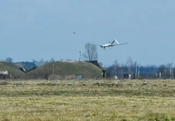 莫斯科三座机场临时航空管制 俄击落32架乌无人机 